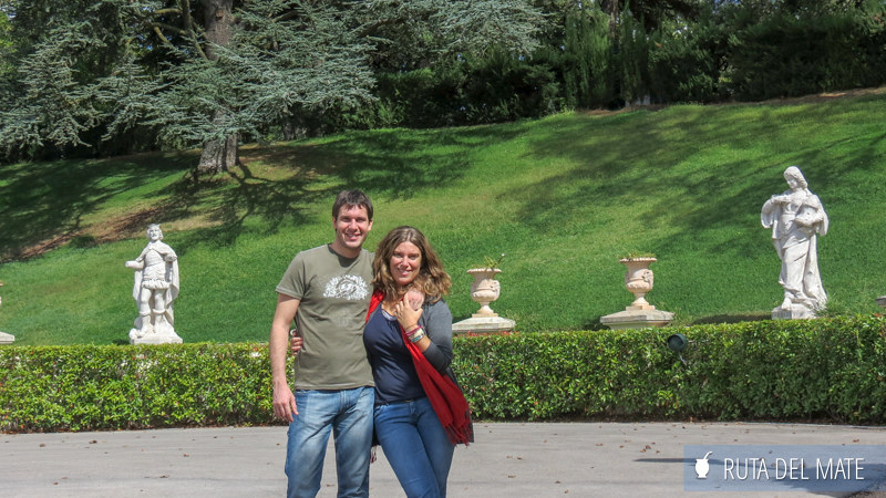 Juan y Flor en los jardines de el palacio Real El Pardo