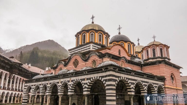 Visitar el MONASTERIO DE RILA desde SOFÍA