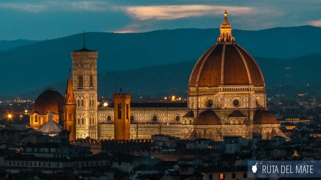 Santa Maria del Fiore Cathedral illuminated at night, seen from Piazzale Michelangelo