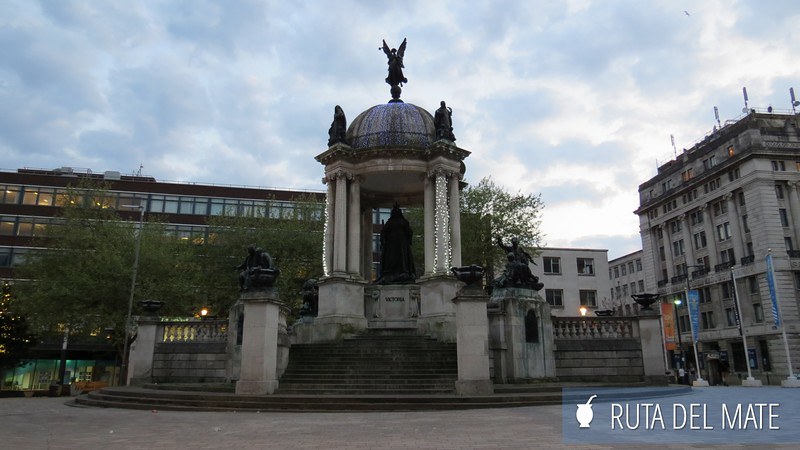 Queen Victoria Monument in Liverpool