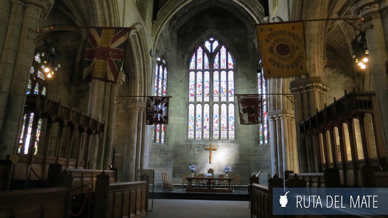 Los vitrales en el interior de la Iglesia de Holy Rude en Stirling