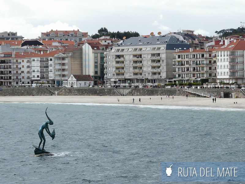La playa en la localidad de Sanxenxo en las Rías Baixas