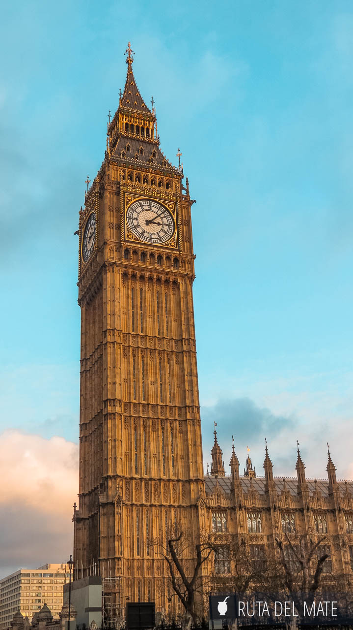 La Torre del reloj en Londres
