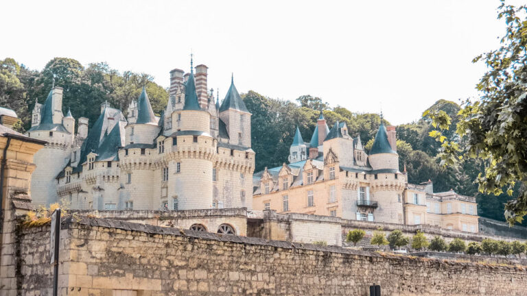 Things to do in France in 10 days (include map)