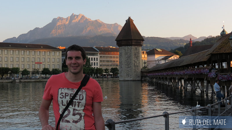 The legendary Chapel Bridge with its water tower in the centre of Lucerne