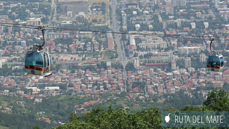 Teleférico para acceder al monte Vodno en Skopje