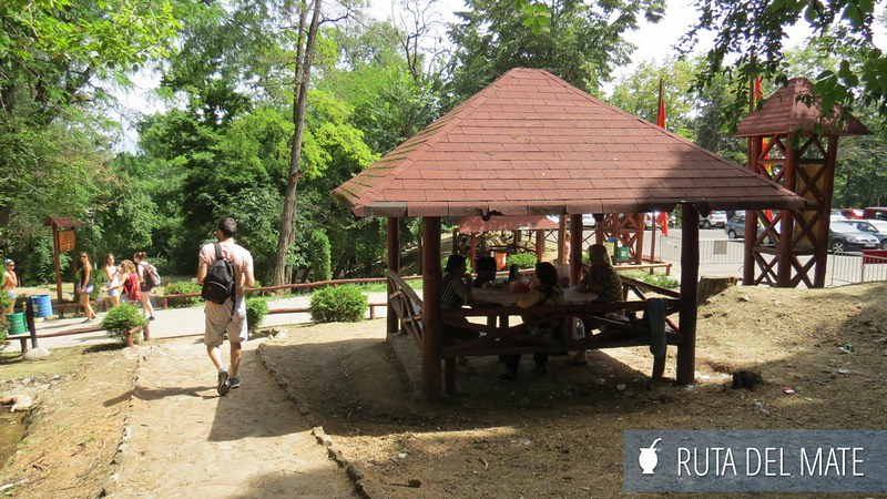 Monte Vodno con áreas recreativas en Skopje