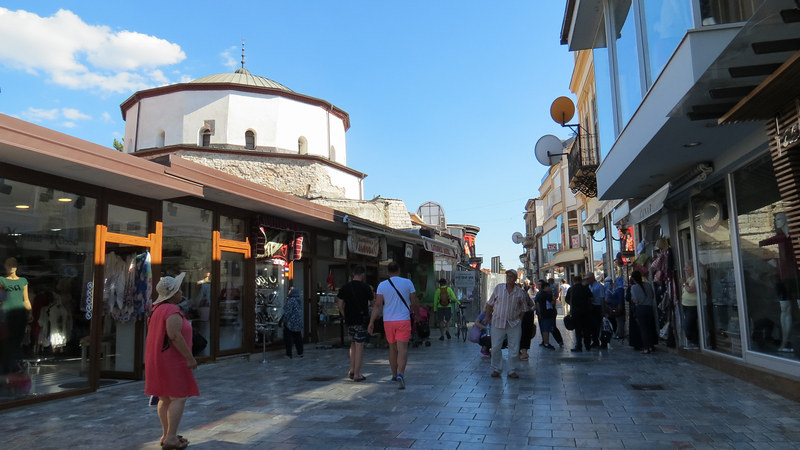 Calles del barrio antiguo de Ohrid con su bazar