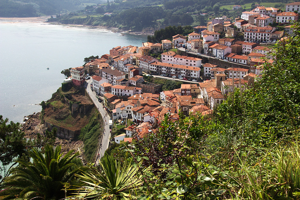 Lastres