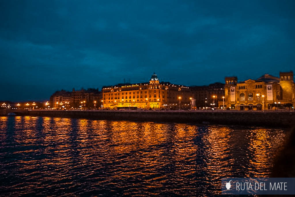 Teatro Victoria Eugenia y Hotel Maria Cristina de Donostia