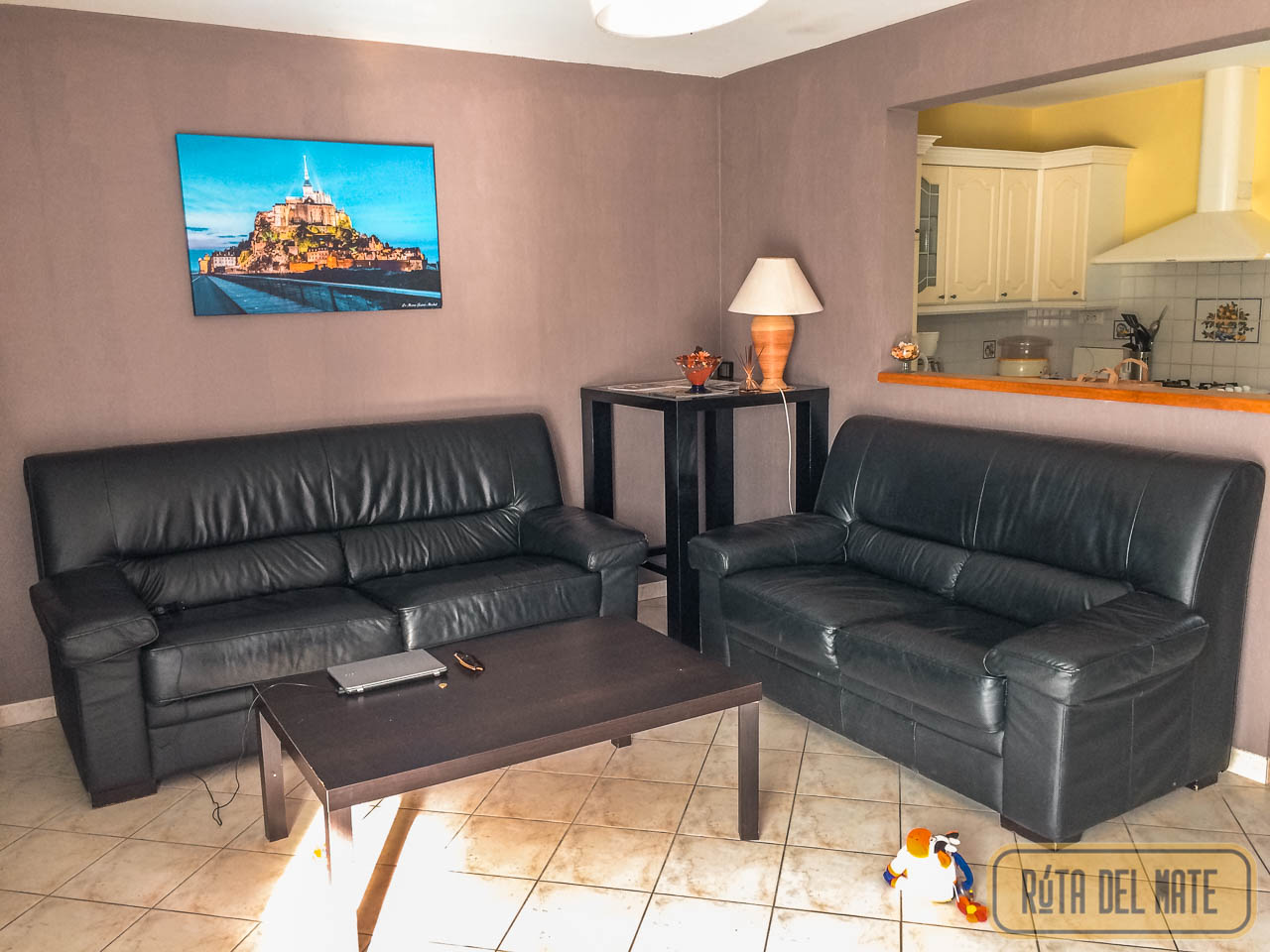 Living room of an accommodation near Mont Saint-Michel
